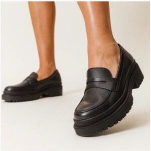 Portland Leather Patina All Black Loafers